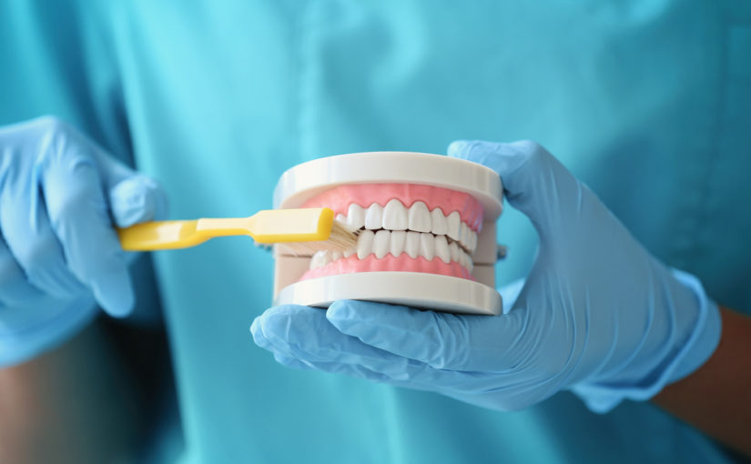 Całościowe leczenie dentystyczne – odkryj ścieżkę do zdrowej i pięknego uśmiechów.